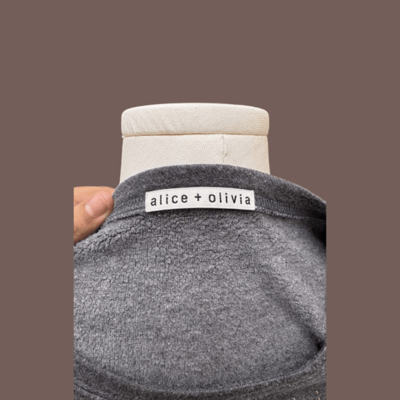 Alice + Olivia Cropped Pullover | Studded Grey Modal | Size M | Vintage - Picture 3 of 6